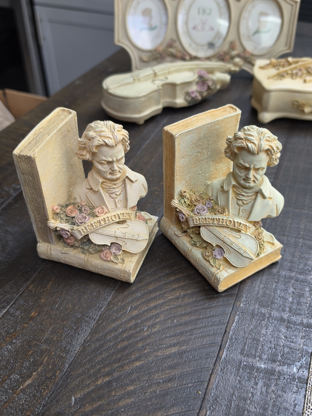 Vintage Figi Graphics Beethoven Resin Book Ends